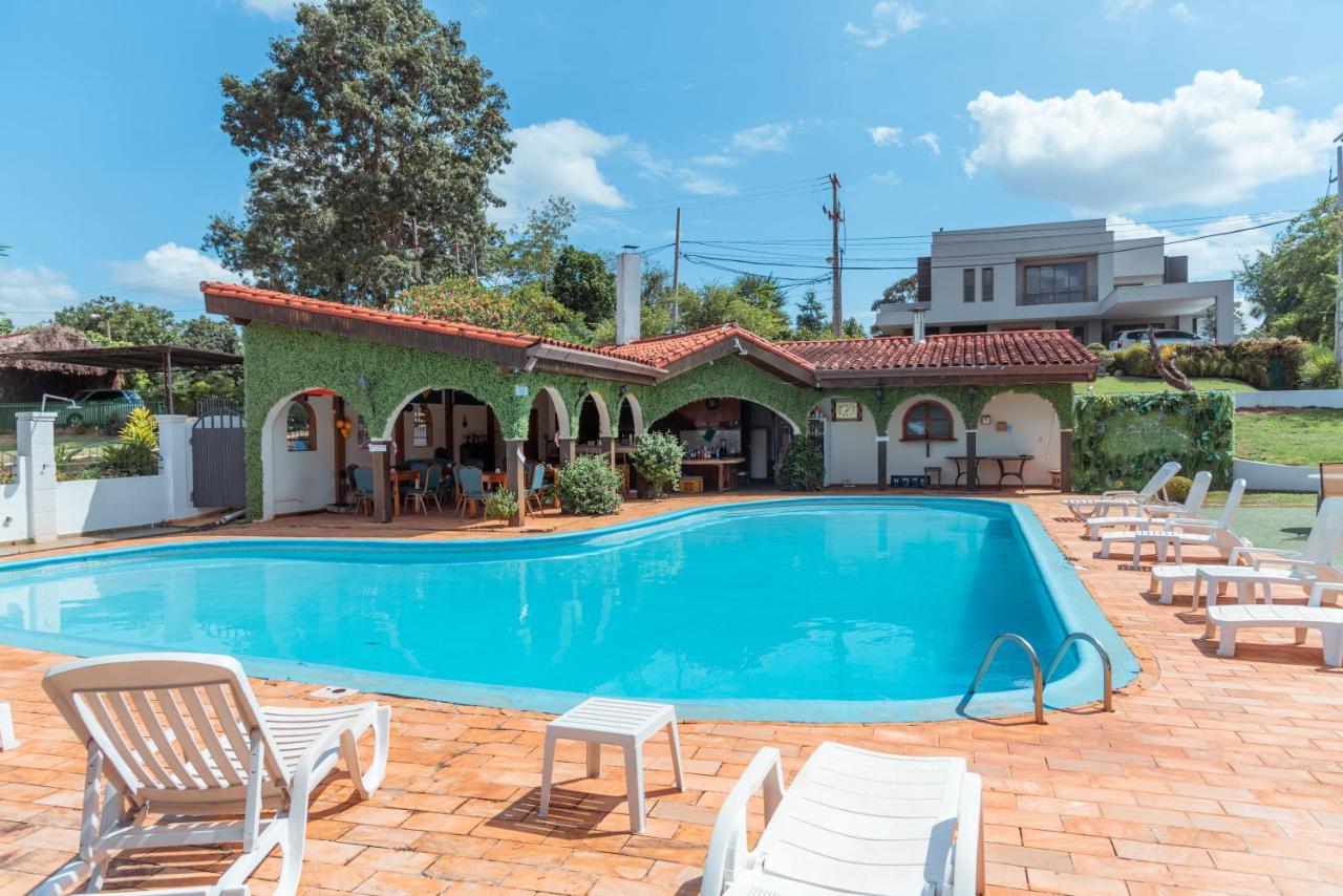 Casa Blanca Hotell Ciudad del Este Exteriör bild